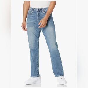 Amazon Essentials Mens Straight-Fit Bootcut Jeans Light Wash 36x28